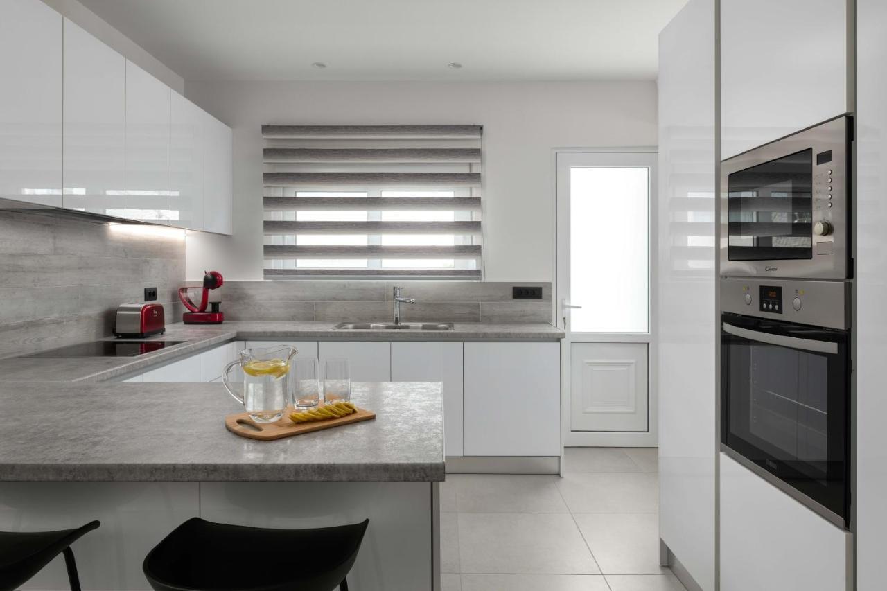 Kallia Sea Breeze - 3 Bedroom Apartment Rhodes City المظهر الخارجي الصورة